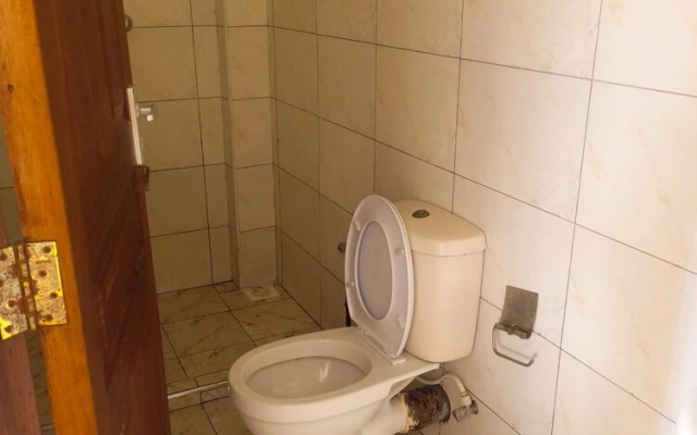 Lux Suites Juniours Apartment Bamburi