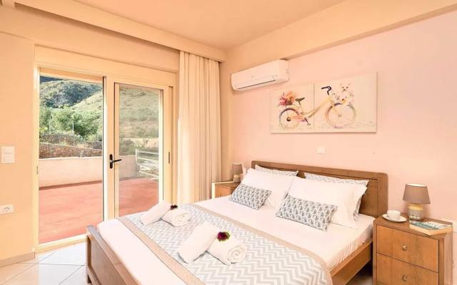 Modern Villa With Heated Swimming Pool in Georgioupoli Greece