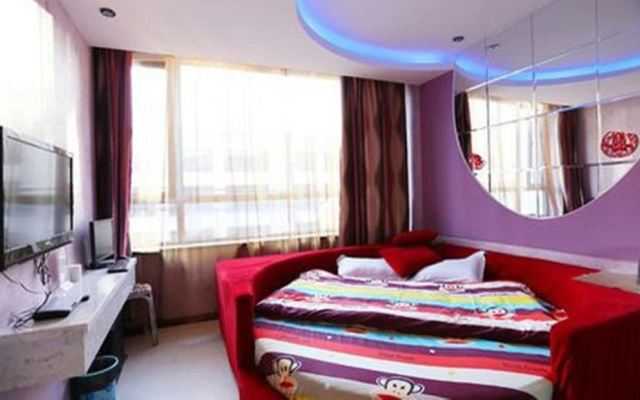 Holiday Theme Hotel
