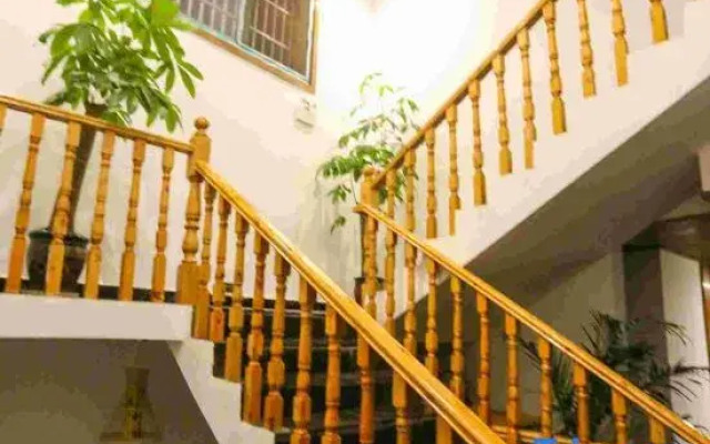 Floral Hotel·Xizhou Impression Hotel(Furong Town Waterfall)