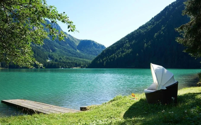 Hotel Seehaus - Mountain Lake Resort