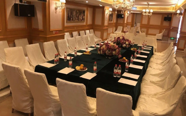 Vienna 3 Best Hotel (Wuhan Yellow Crane Tower Hubu Alley)