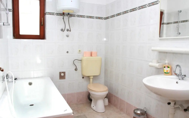 Apartments Sanader A1 1 Br Apts