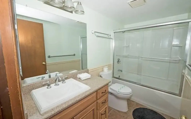3542 Bobby Grey Circle 3 Bedroom Cabin by RedAwning