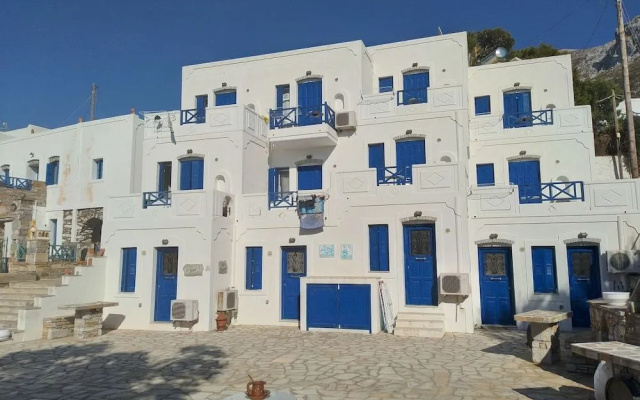 Art Studio Apartments