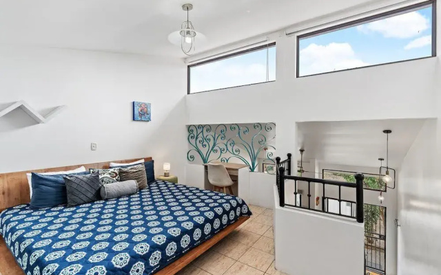 Bright and Spacious Loft-Style Apartment a Five-Minute Walk to the Beach