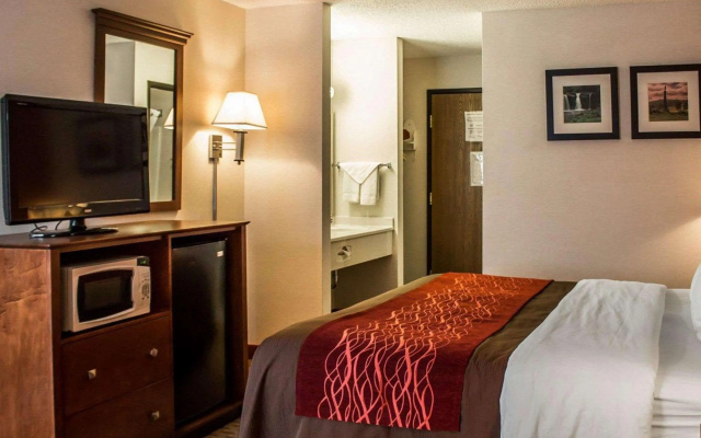 Quality Inn East Liverpool - Calcutta