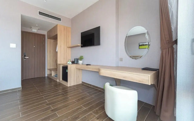 Bamboo Riverside Boutique Hotel