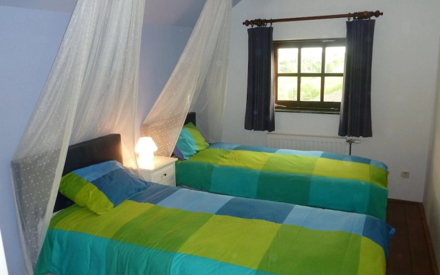 Five-bedroom Holiday Home in Somme-leuze