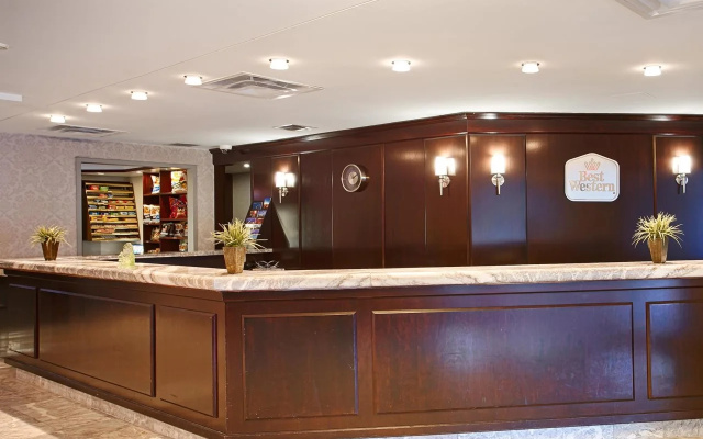 Best Western Plus Victoria Park Suites