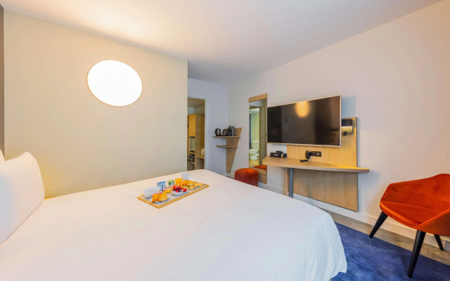 Mercure Paris Massy Gare TGV