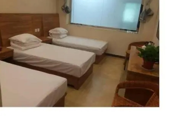 Shengyuan Express Hotel (Laishui Bus Station)