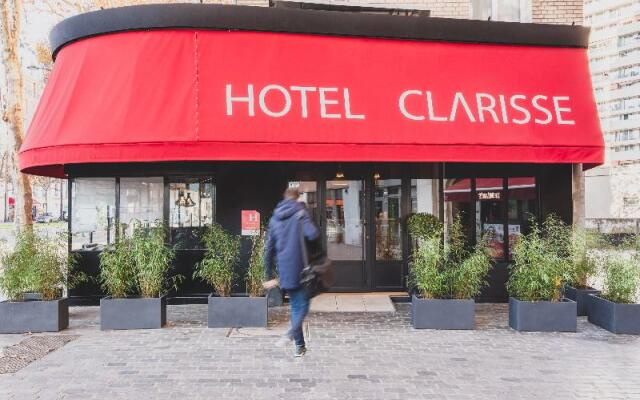 Отель Hôtel Clarisse вид на фасад