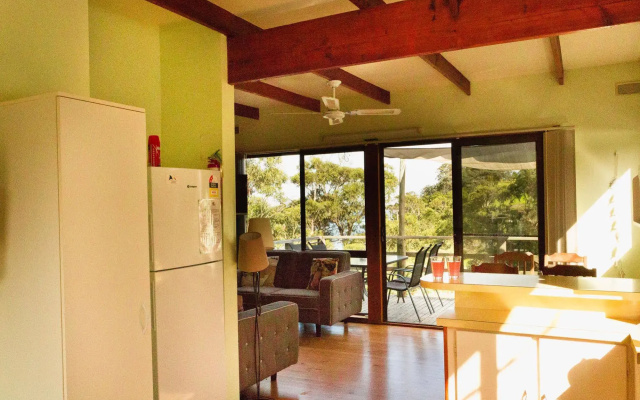 Jetty Road Retreat