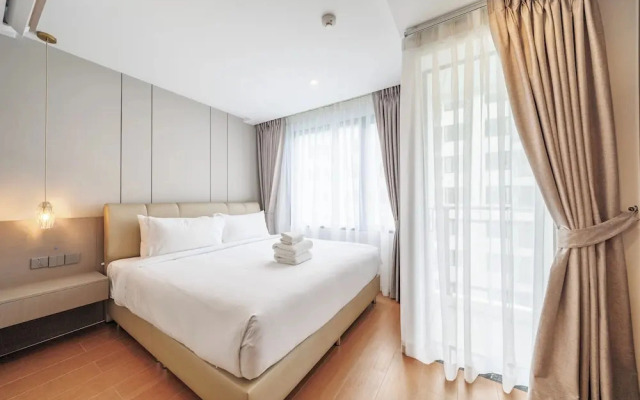 Azure 1 BD Apt in Capri Residence