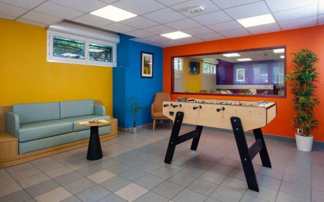 Séjours & Affaires Paris Nanterre