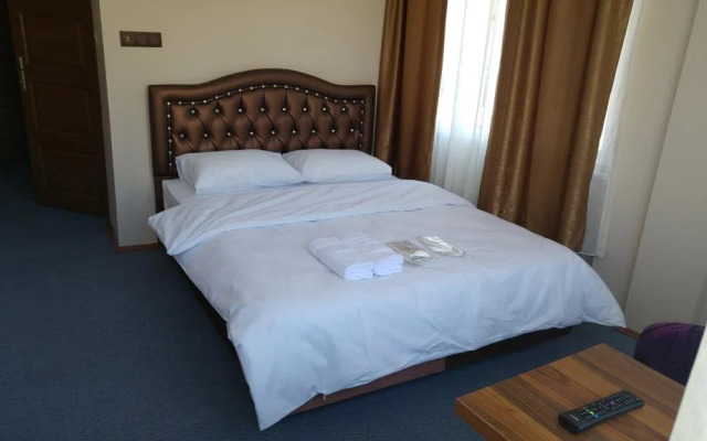 Ikon Otel