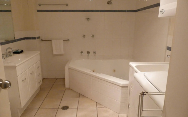 Sails Luxury Apartments Merimbula