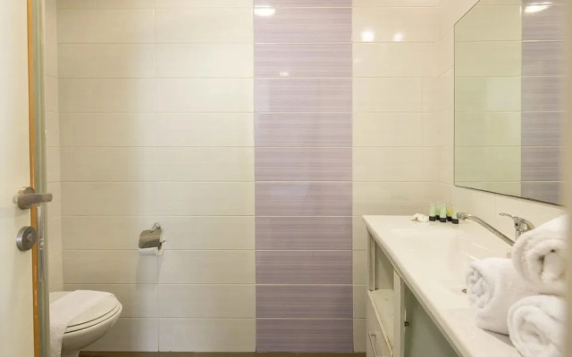 The Printhouse-Boutique Apt by SeaNRent