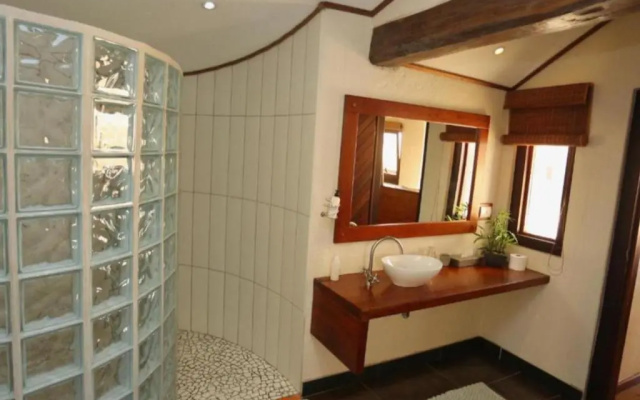 Desert Breeze Lodge