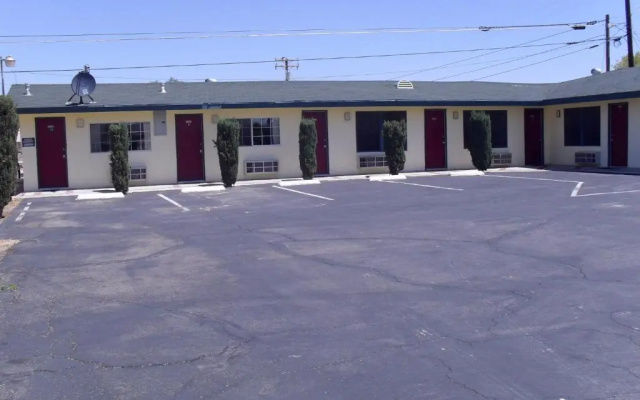Budget Inn Boron