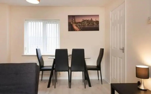 Malsbury Avenue Apartment