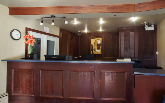 Canadas Best Value Inn & Suites Fernie