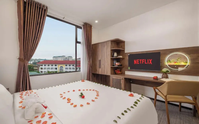 Kly Luxury Hotel