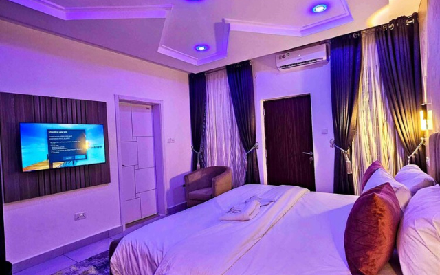 2 Bed Apartment 4 - Modern Benin City Getaway