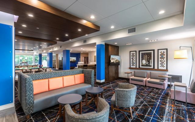 Holiday Inn Express & Suites Greenville S- Piedmont by IHG