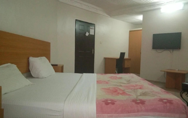 Serob Hotels