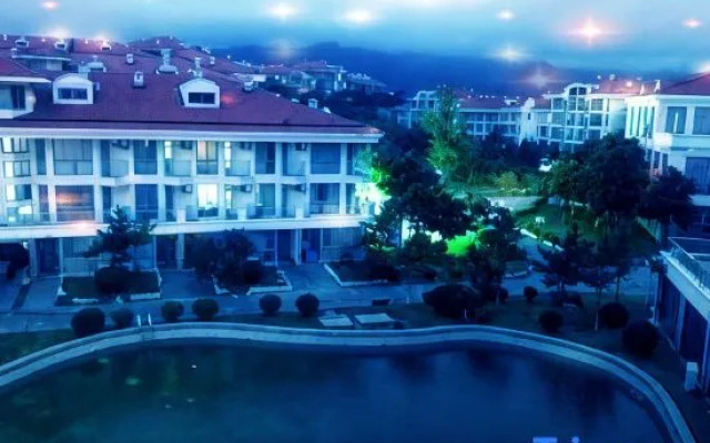 Lianyungang Liandao Yanyangtian Holiday Center