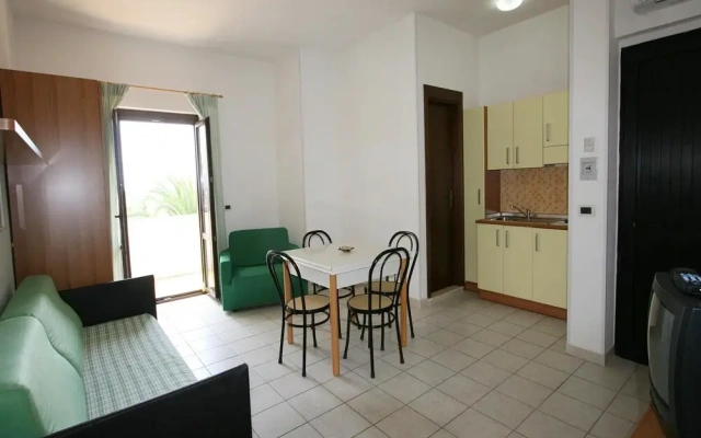 Cozy Apartment with Balcony near Puglia Beach
