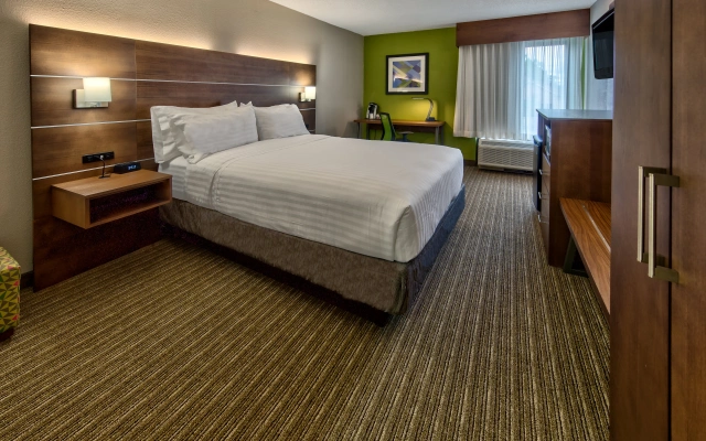 Holiday Inn Express Memphis Medical Center Midtown by IHG