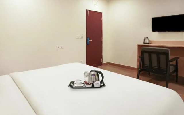 Super OYO Townhouse 942 The Pallagio
