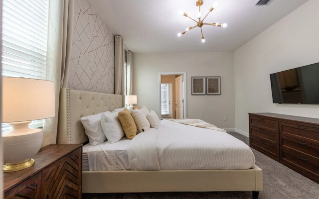 840dsd-the Retreat At Championsgate 7 Bedroom Home by RedAwning