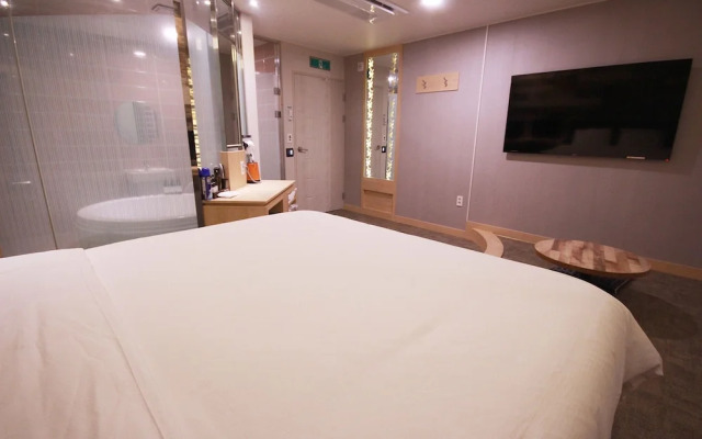 Ulsan Seongnam Dong Hotel Marr