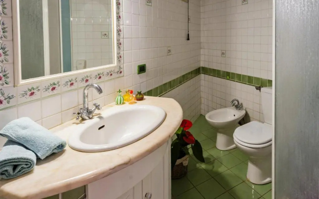 Casa Rubino - Confortevole Casa con Ampio Spazio Esterno e Piscina Privata