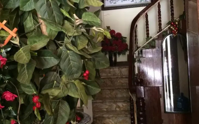 Van Hoa Hotel