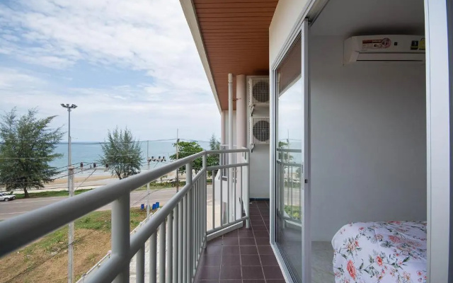 Grand Beach Condo B404 by Malai