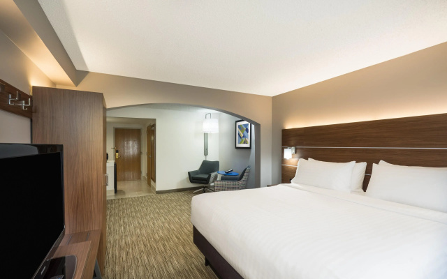 Holiday Inn Express Hotel & Suites Louisville East by IHG
