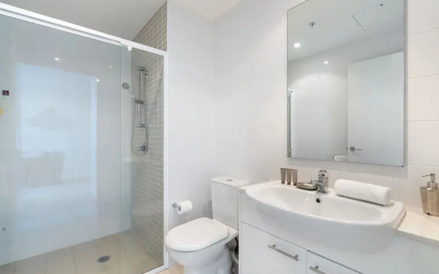 Comfortable 1-bed Apartment With Balcony