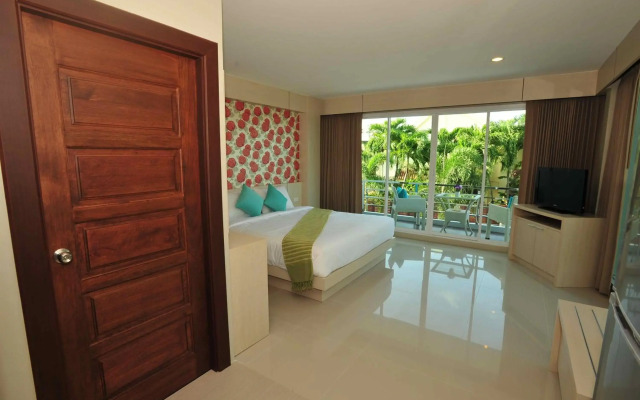 Chalong Beach Front Residence