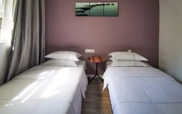 Chengdu Zhengfu Thatched Cottage Inn