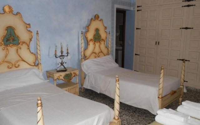 Hostal Crucica
