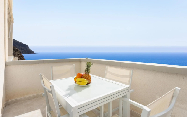 Home2Book Beach Front Las Gaviotas