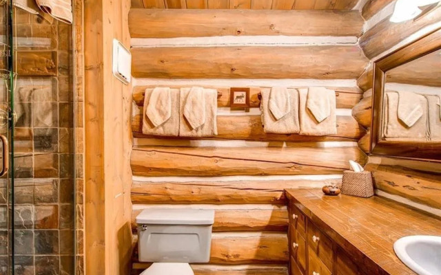 Bear Lodge