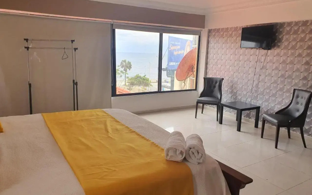 Malecon Rooms Y