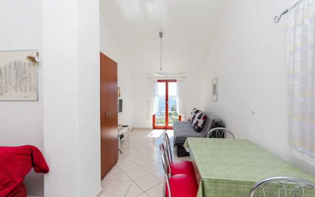 Apartments Mladen