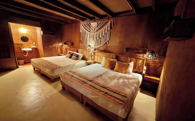 Straw hat suites La punta